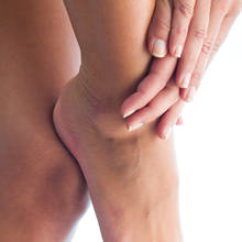 Jak zmniejszyć opuchliznę nóg domowymi sposobami?