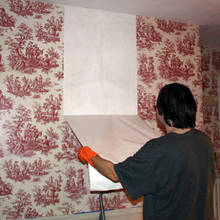 Jak oczyścić ścianę z kleju do tapet?