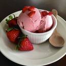 Jak przyrządzić mrożony jogurt truskawkowy?