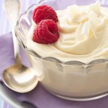 Jak zrobić słodki mus z białej czekolady?