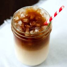 Tajska kawa mrożona na dobre popołudnie