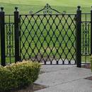 Zasady malowania metalowych elementów w ogrodzie