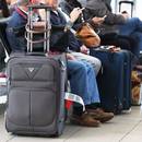 Jak dobrze spakować kosmetyki w bagażu podręcznym?