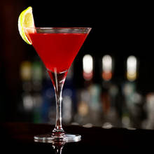 Jak przyrządzić słynny drink Cosmopolitan?