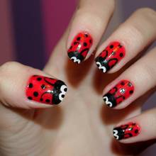 Jak wykonać wzorek biedronki na paznokciach?