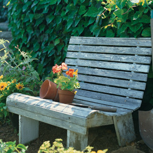 Jak wykonać ławkę do ogrodu?
