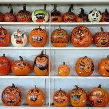 Jak ładnie pomalować dynię?