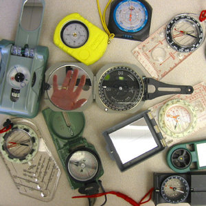 Kompas kompasowi nierówny