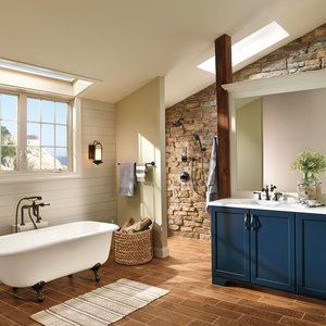 Urządzamy łazienkę – ceramika sanitarna i baterie