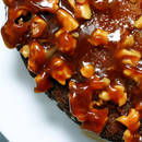 Kruche ciasto z orzechami i karmelem