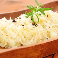 Prosty przepis na pyszną kiszoną kapustę