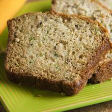 Jak przyrządzić pyszny chlebek z cukinii?