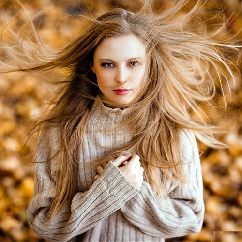 Jak zadbać o włosy, gdy nadejdzie jesień?