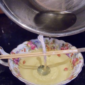 Przygotowanie świec – krok trzeci