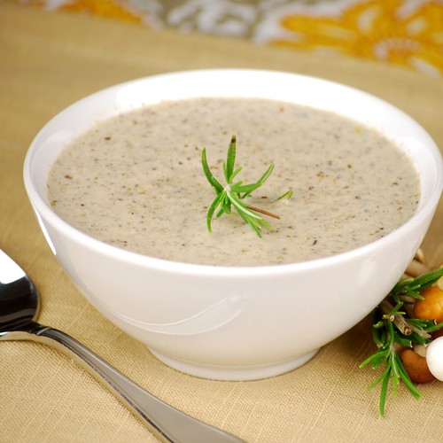 Aromatyczna zupa z kurek – jak ją przyrządzić?