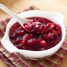 Jak przygotować dobry sos żurawinowy do mięsa?