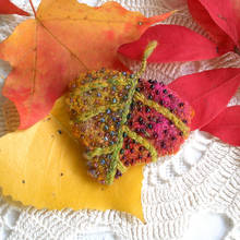 Jak wykonać jesienną broszkę?