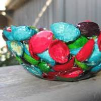 Jak wykonać dekoracyjną miseczkę z łupinek po orzeszkach pistacjowych?