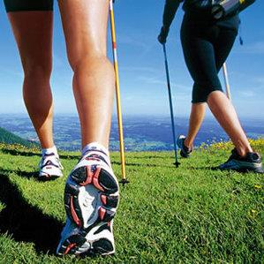 Na czym polega marsz Nordic Walking?