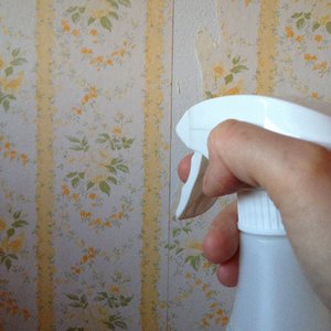 Zdejmujemy stare tapety – sposób pierwszy