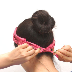 Wiązanie bandany – sposób drugi