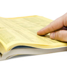 Jak zrobić ciekawą podstawkę z książki telefonicznej?