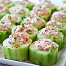 Oryginalna przystawka – ogórek z szynką