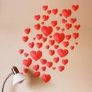 Jak ozdobić ścianę z okazji walentynek?