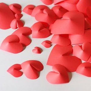 Przyklejamy serduszka