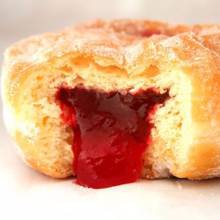 Jak dodawać nadzienie do pączków?