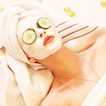 Jak zrobić dobrą maseczkę do tłustej skóry?