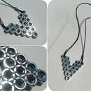 Jak zrobić ładny wisiorek z nakrętek?