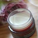 Skuteczny różano-rumiankowy peeling do twarzy