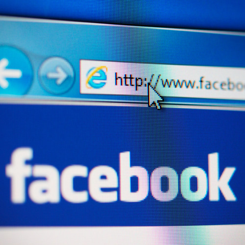 Jak szybko zablokować znajomego na Facebooku?