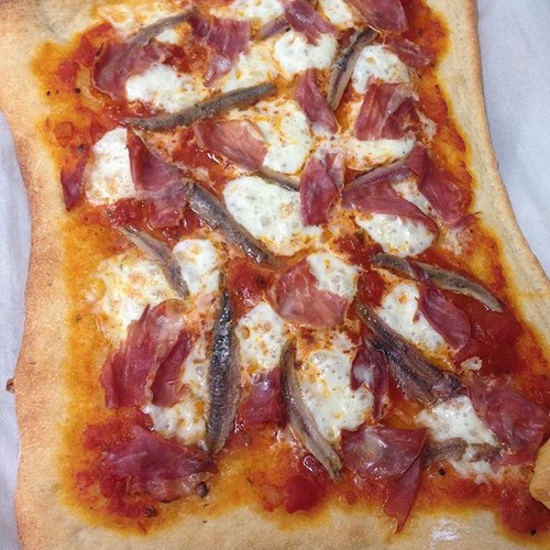Sposób przyrządzania sosu anchois do pizzy
