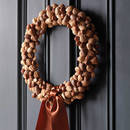 Sposób wykonania wianka z orzechów