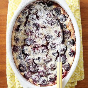 Clafoutis ze śliwkami – jak je przygotować?