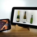 Jak wykonać stojak na tablet z pudełka po płytach CD?