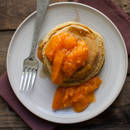 Naleśniki z orzechami i morelami – jak je przyrządzić?