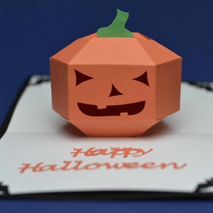 Jak zrobić kartkę-dynię na Halloween?