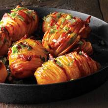 Ziemniaki zapiekane z boczkiem – jak je przygotować?