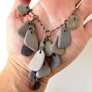 Jak wykonać ładny naszyjnik z kamyczków?