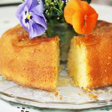 Pyszna babka serowo-pomarańczowa – jak ją zrobić?