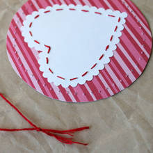 Jak przygotować wyszywaną kartkę walentynkową?