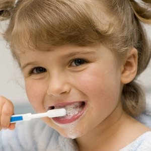 Wzajemne mycie zębów