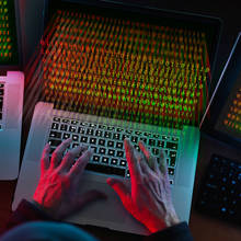 Właściwy sposób usuwania starych plików z komputera