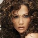 Jak poprawnie pielęgnować kręcone włosy?