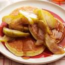 Jak przyrządzić naleśniki z karmelizowanymi jabłkami?