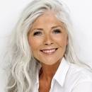 Jak odpowiednio dbać o siwe włosy?