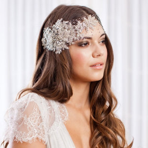 Fryzura ślubna w domu – krok 3